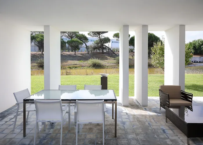 邦苏塞苏度假酒店 5*